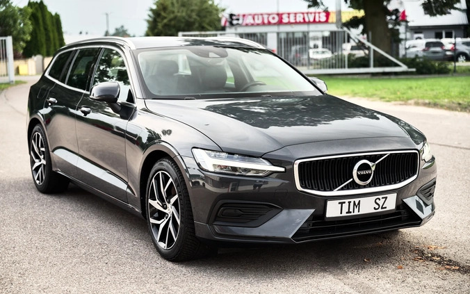 Volvo V60 cena 96800 przebieg: 152000, rok produkcji 2019 z Wyszogród małe 379